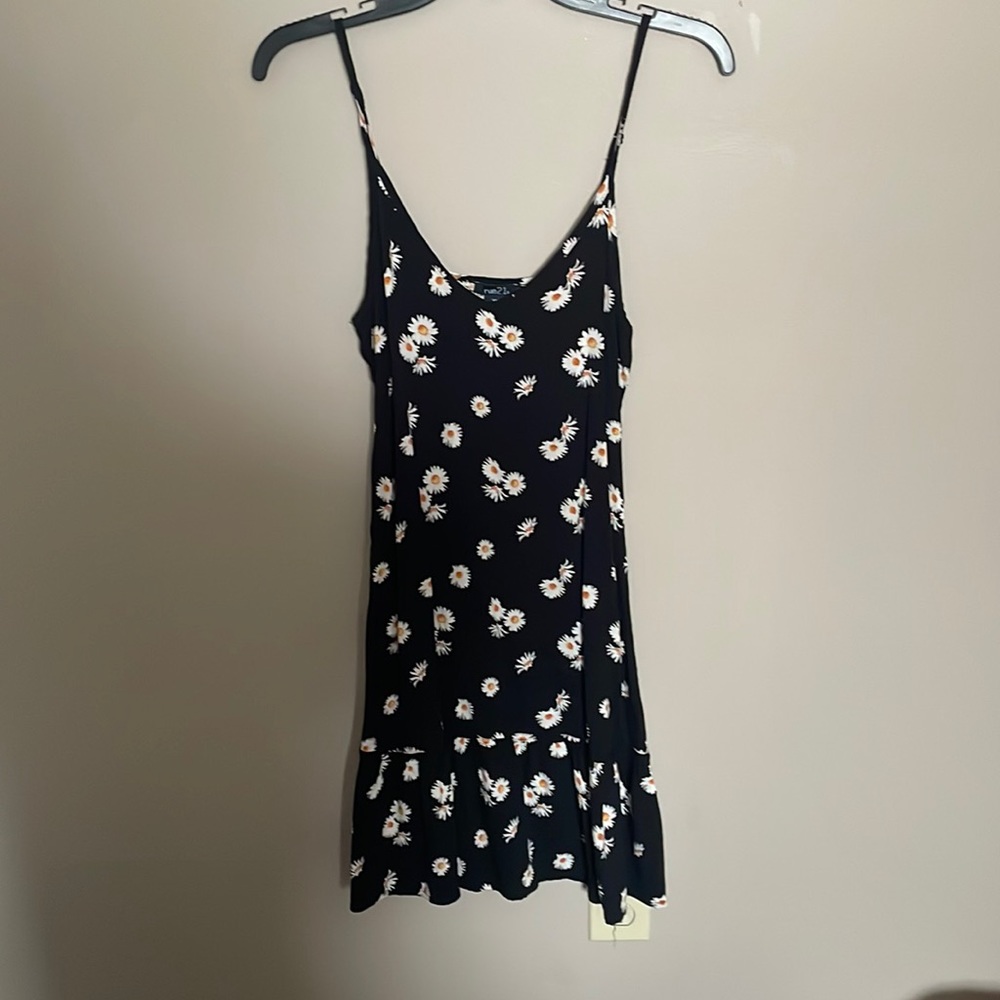 rue 21 sunflower dress. size xs.